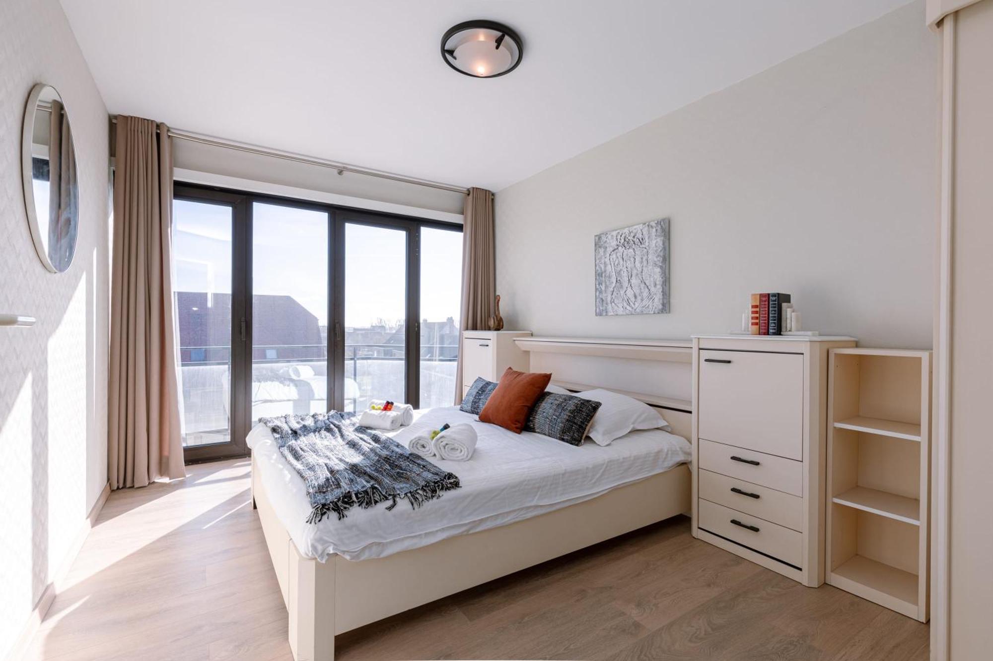 Huswell - Spacious & Modern Sea View Apartment With Garage Oostende Eksteriør bilde