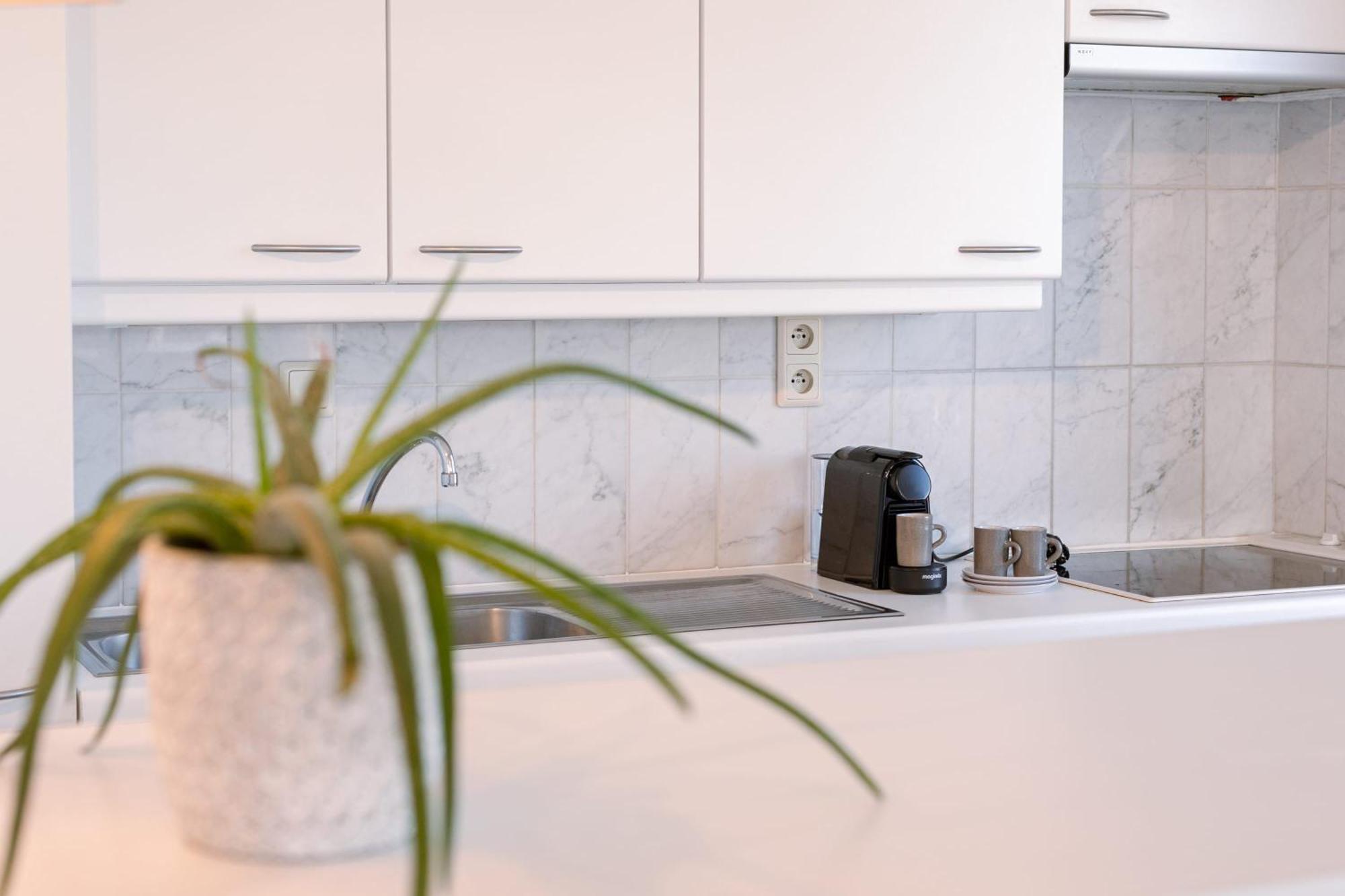 Huswell - Spacious & Modern Sea View Apartment With Garage Oostende Eksteriør bilde